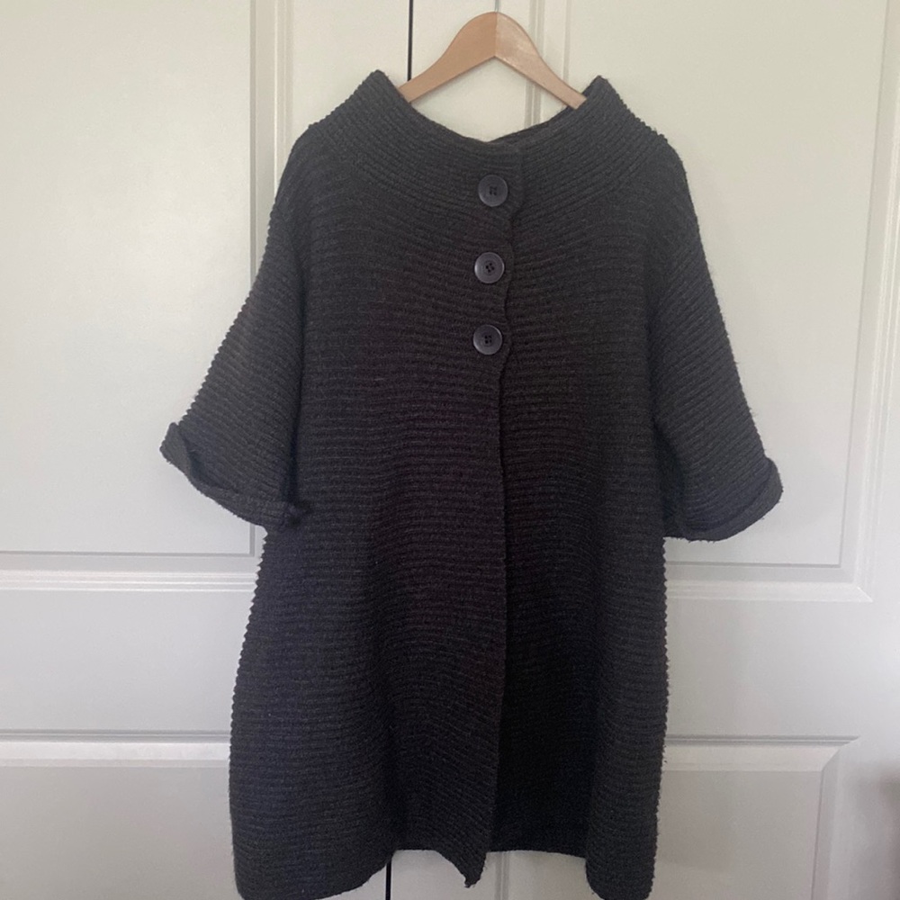 Adore 3 button Cardigan - size L